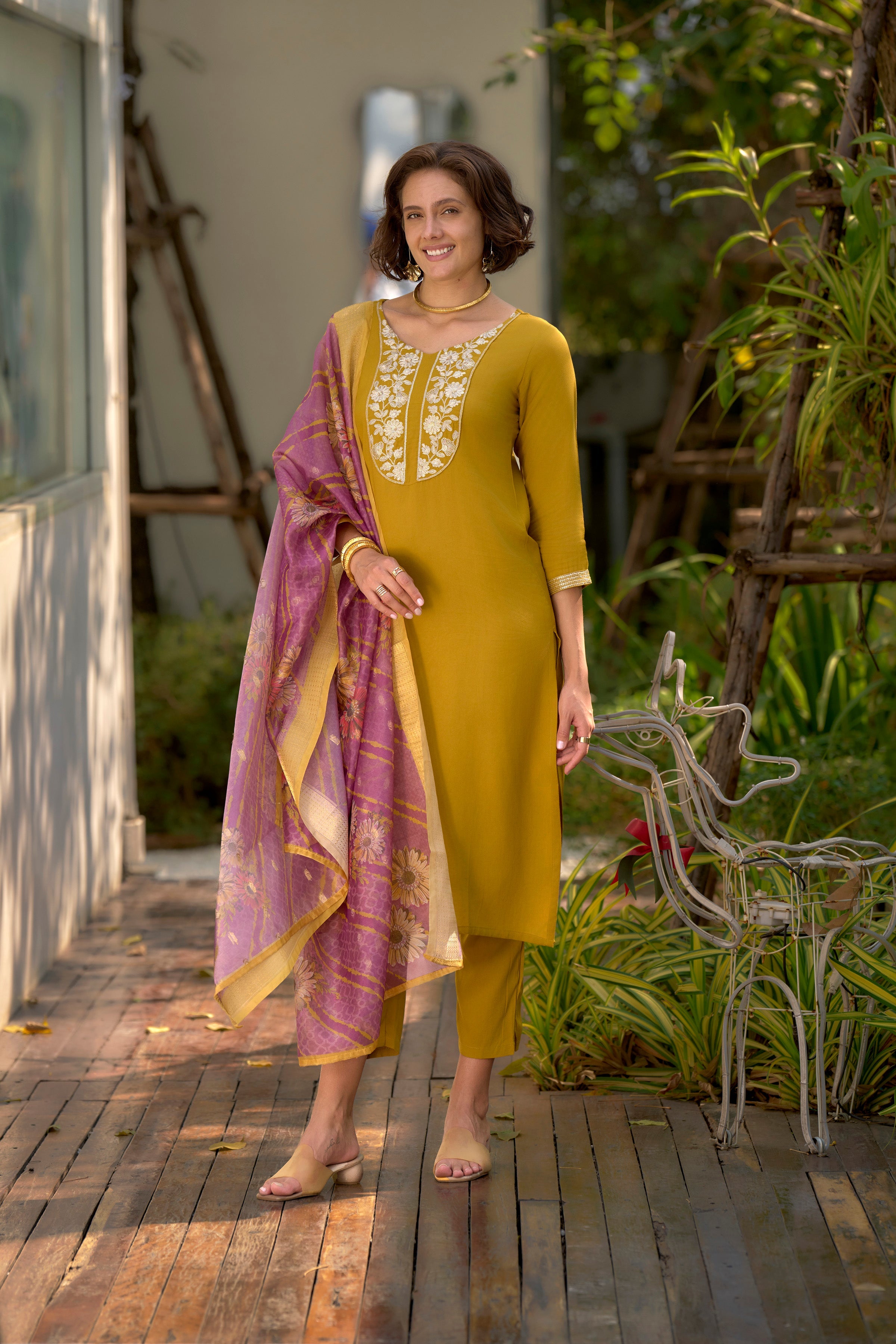 color_Mustard-Yellow